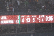 Seahawks and Holmgren beat Jets and Favre